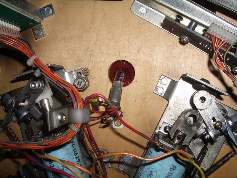 Missing screw on flipper link