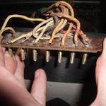 Dead insulator on Jones plugs